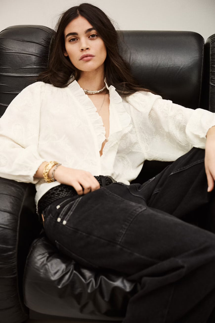 Blusa com bordados