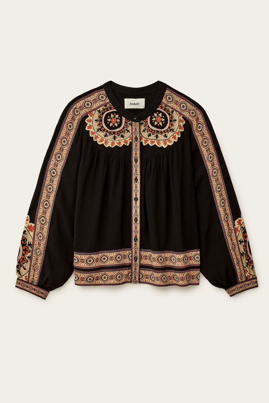 Blusa estampada e larga