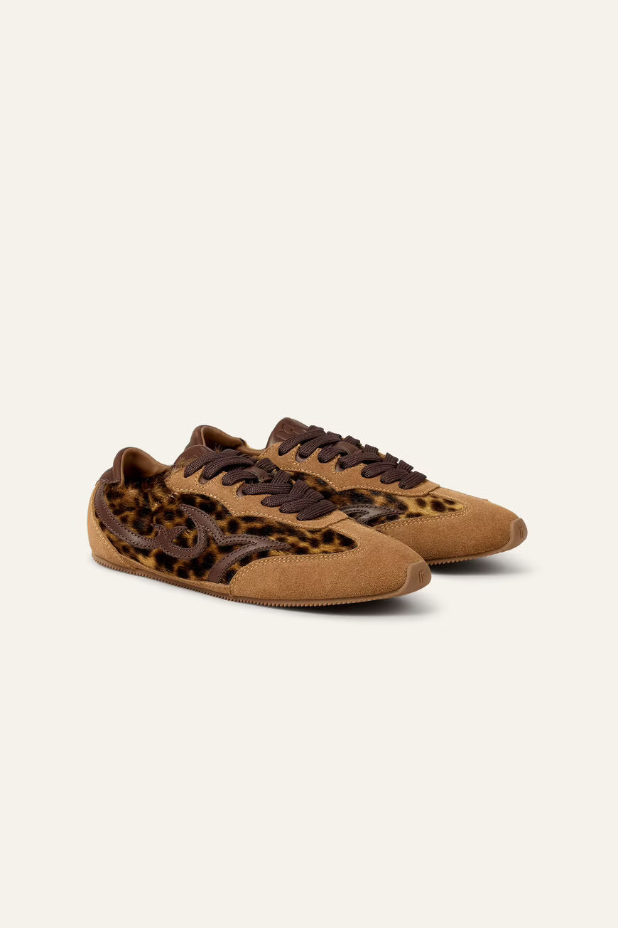 Sapatilhas em pele e estampado leopardo