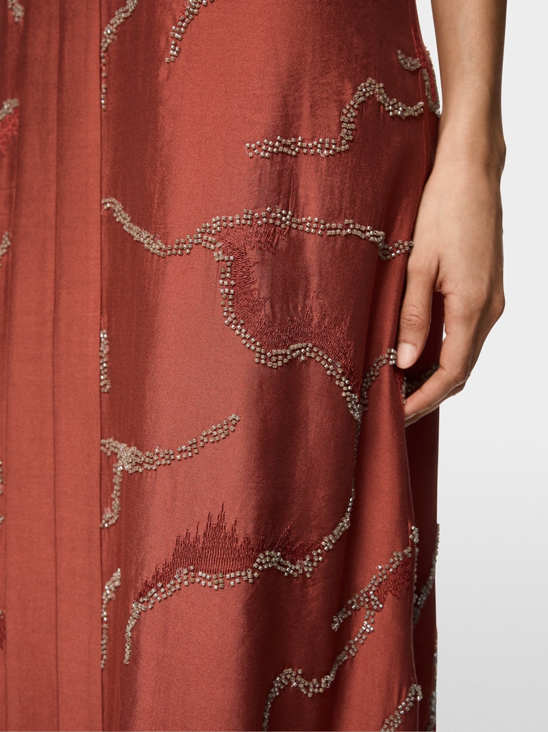 Vestido com pequenas pérolas
