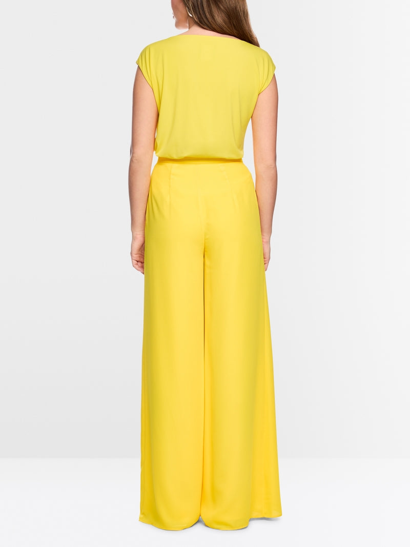 VIBRANT YELLOW