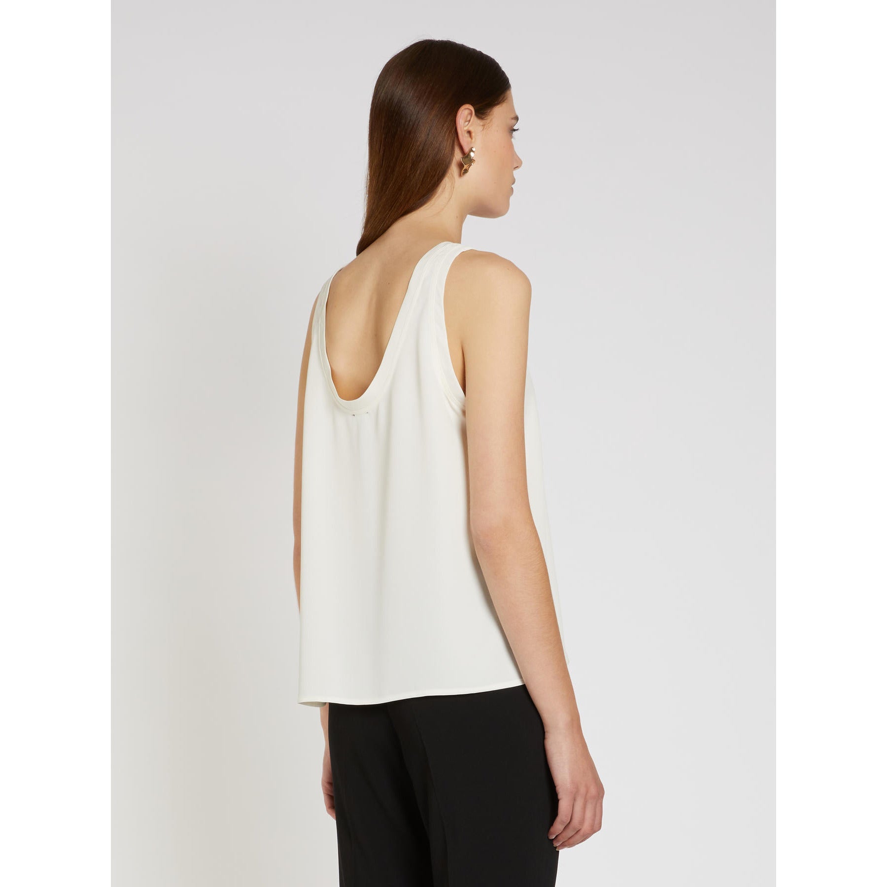 Top em crepe acetinado