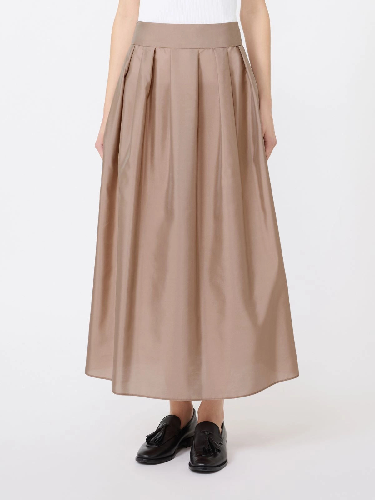 Saia comprida em organza