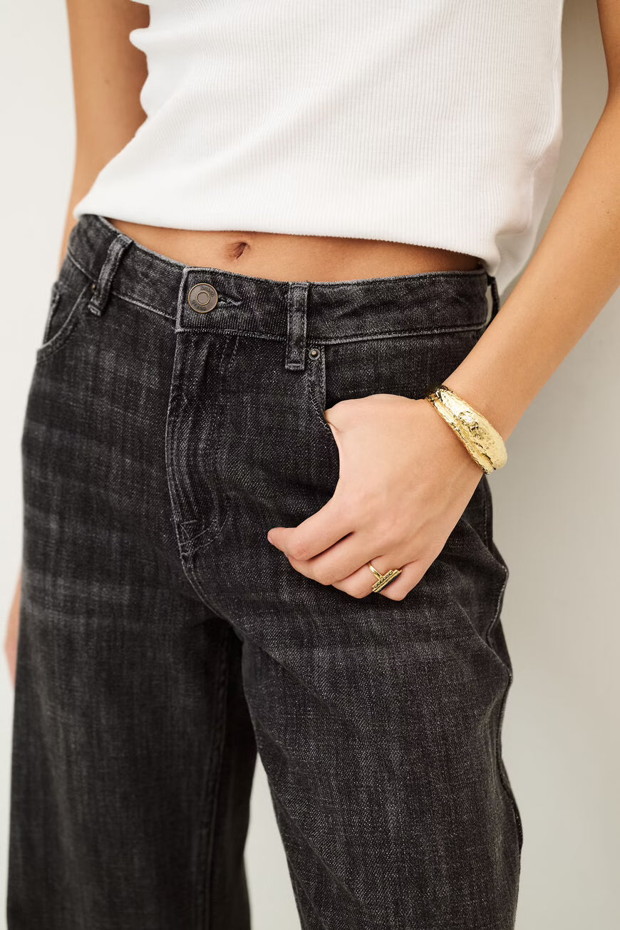 Calças denim de perna larga