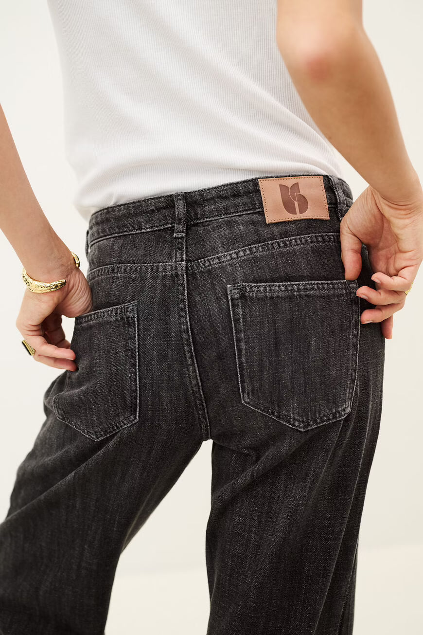 Calças denim de perna larga