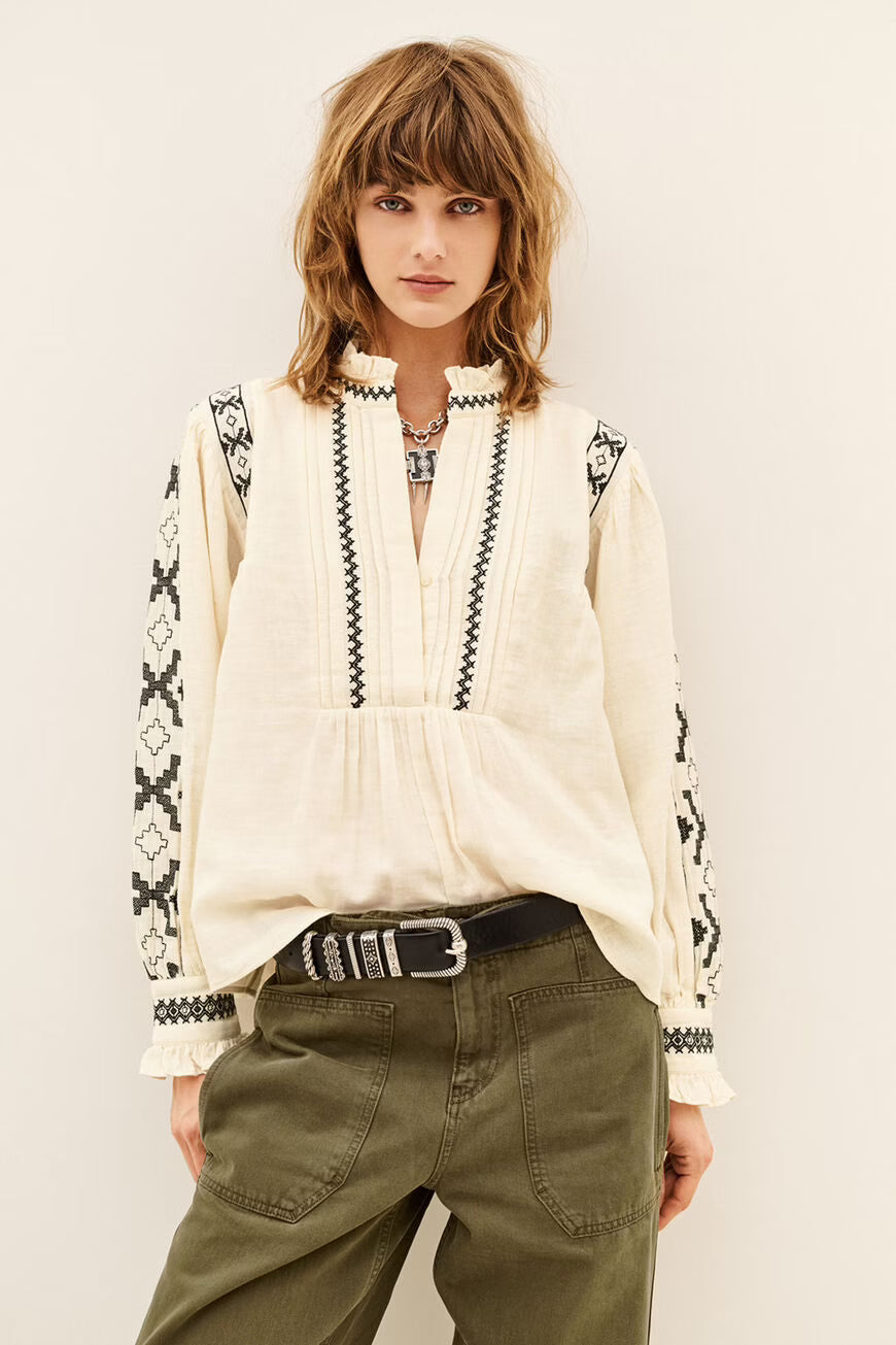 Blusa algodão com bordados