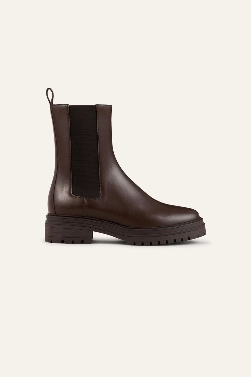 Botas em couro