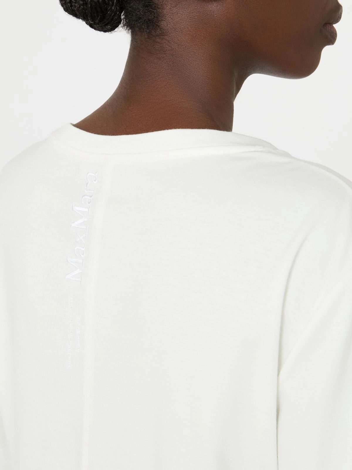Camisola básica em algodão e modal