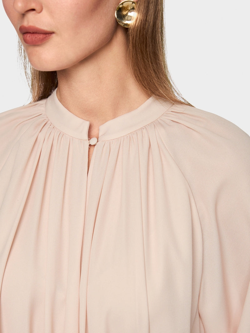 Vestido plissado com estampado floral