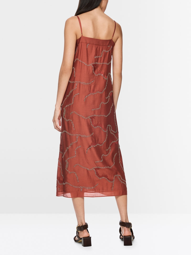 Vestido com pequenas pérolas