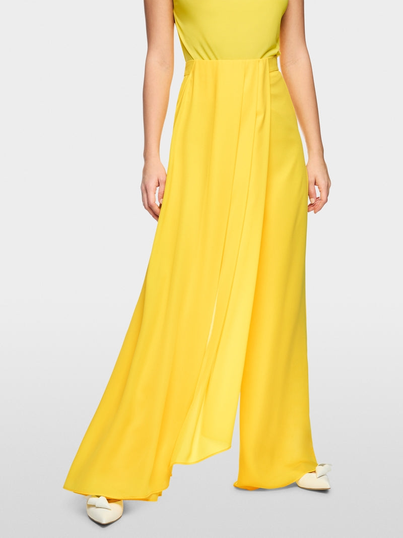 VIBRANT YELLOW