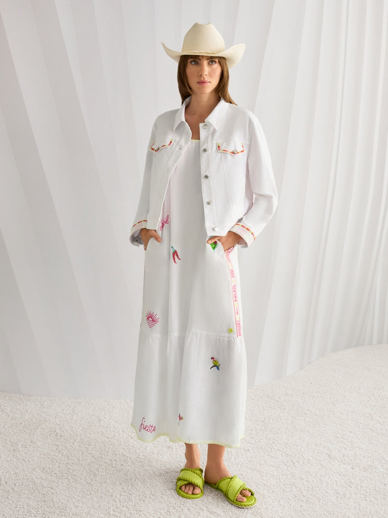 Vestido em rami com bordados