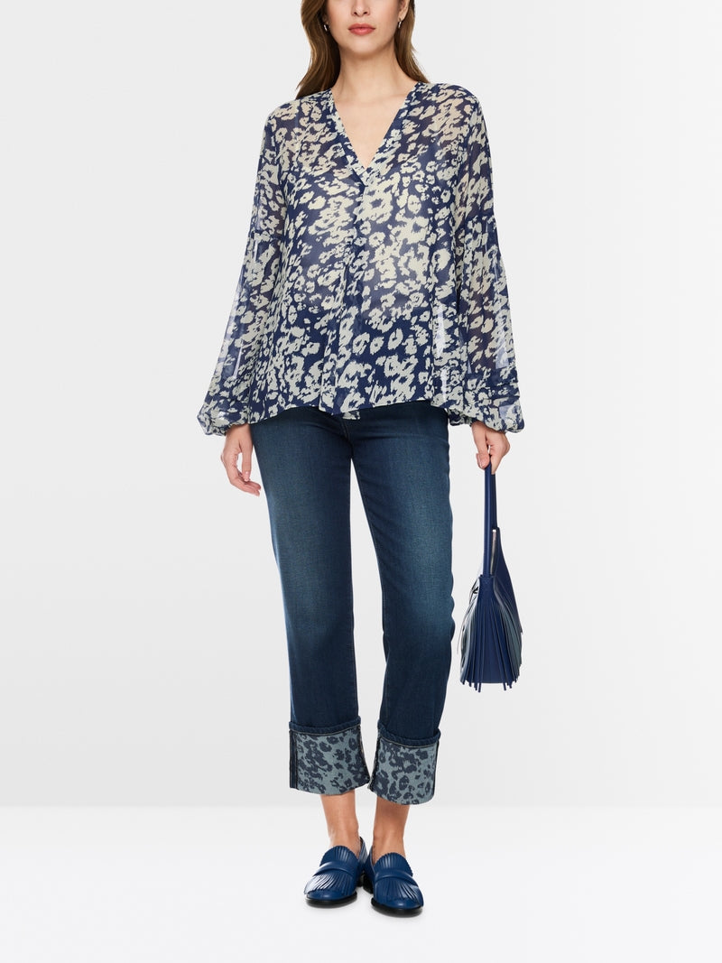 Blusa em tecido fluido estampada