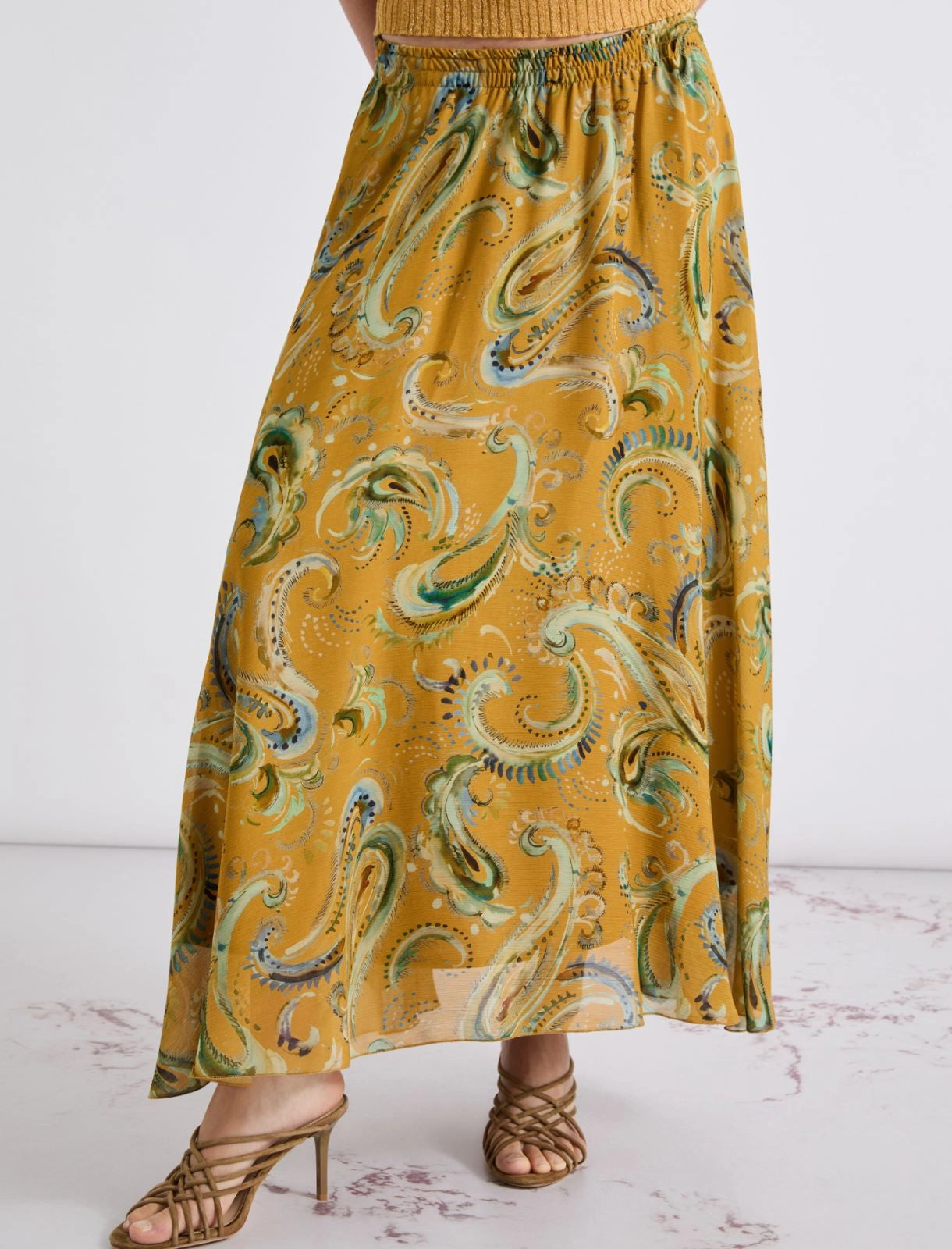 Saia em crepe estampada