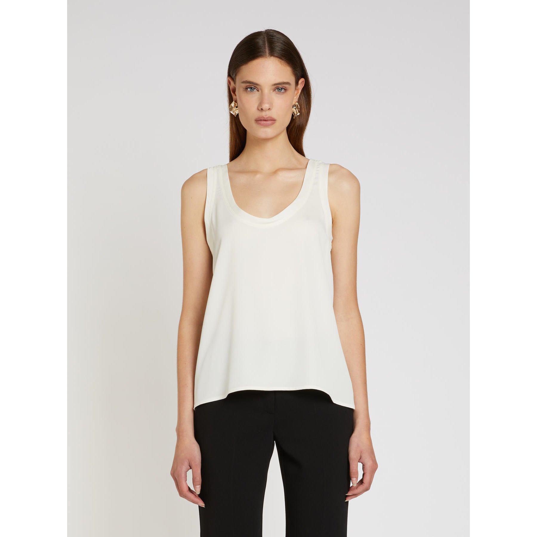 Top em crepe acetinado