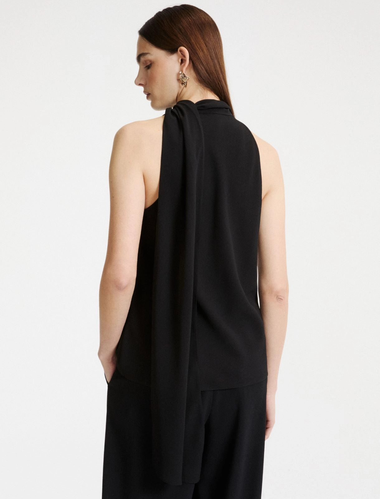 Top em crepe acetinado